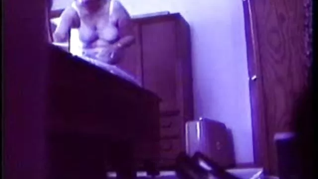 一個無辜的女孩的甜蜜騎