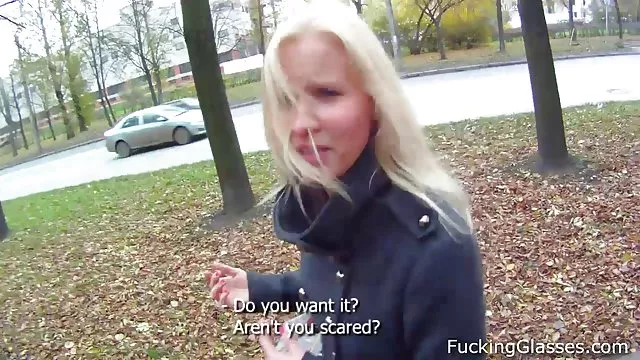 與溫柔的女孩形成三重奏的婚姻