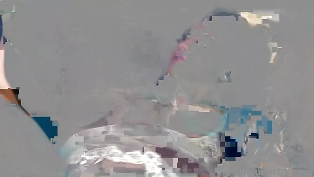 角質布魯內特在現場直播中自慰