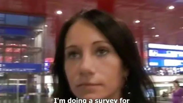 Sasha Gray在一個殘酷的性交嘴裡