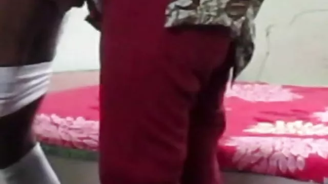 幸福的婚姻和房子裡無辜的保姆